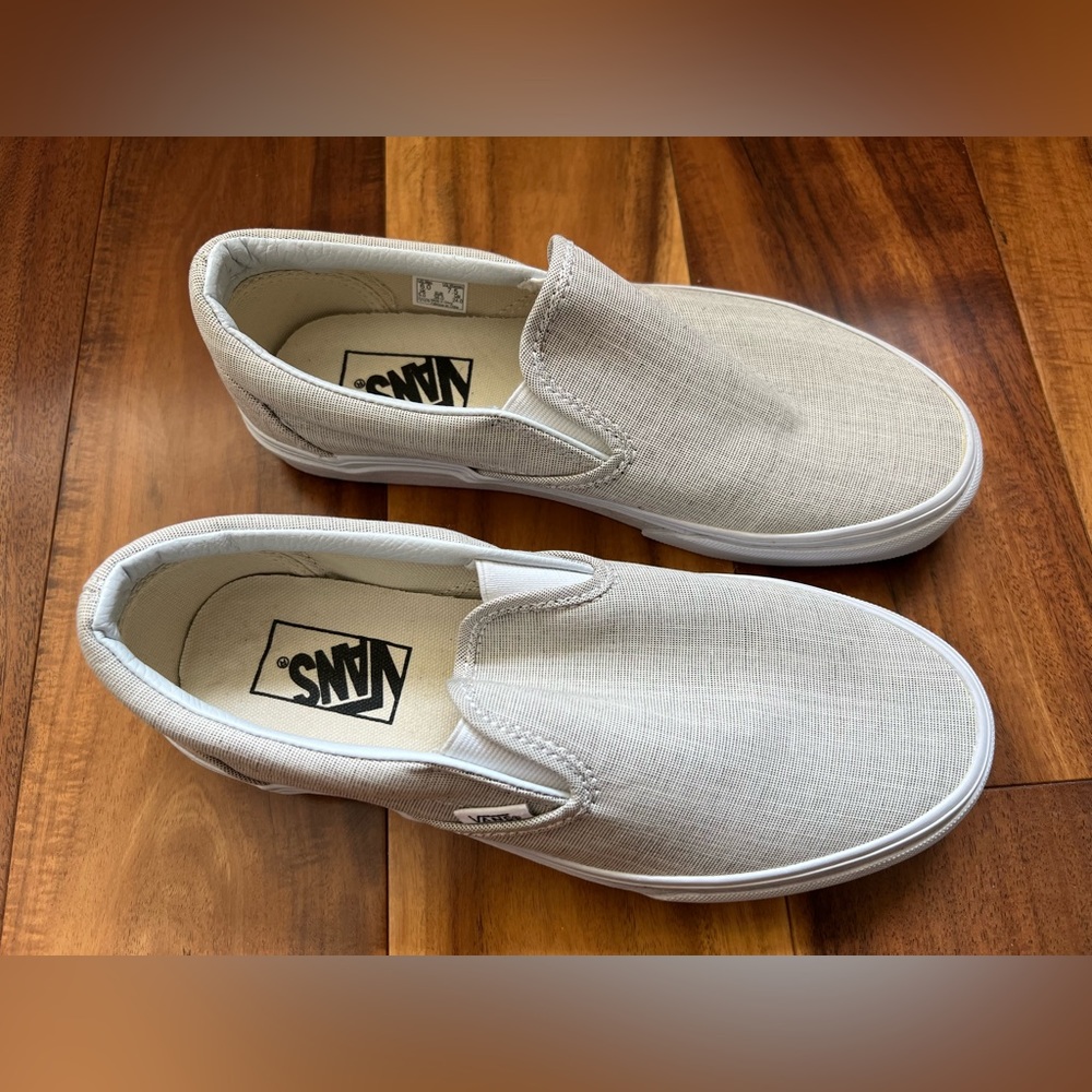 Vans linen slip-on sneakers (US unisex size: 6, women: 7.5)
